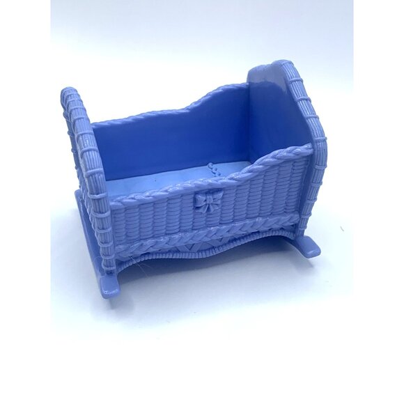 Fisher Price Loving Family Blue Baby Nursery Crib Furniture Dollhouse 2004 - Picture 1 of 9
